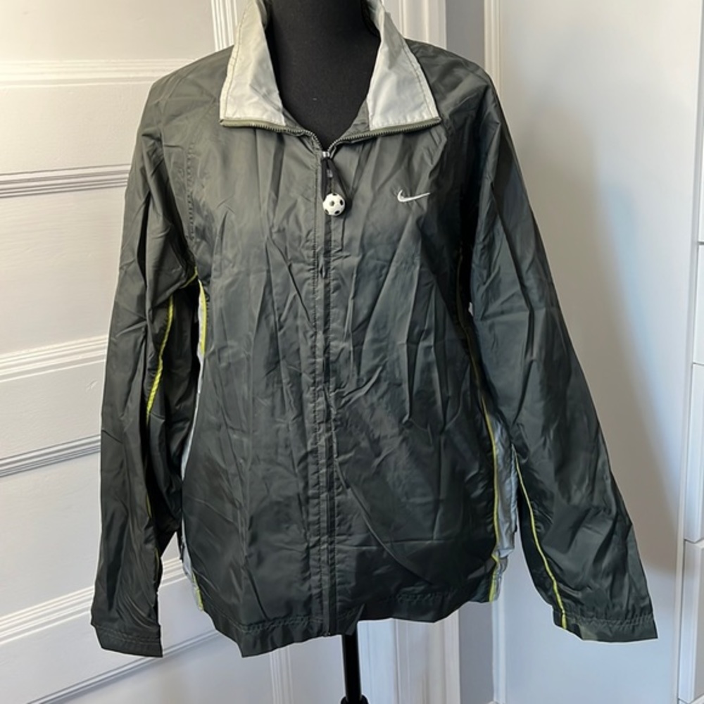 Nike swoosh vintage windbreaker, size‎ small
